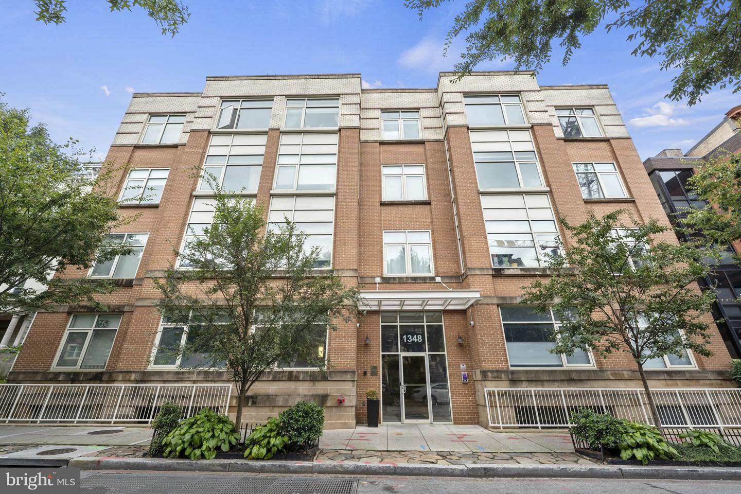 1348 Euclid St NW #204