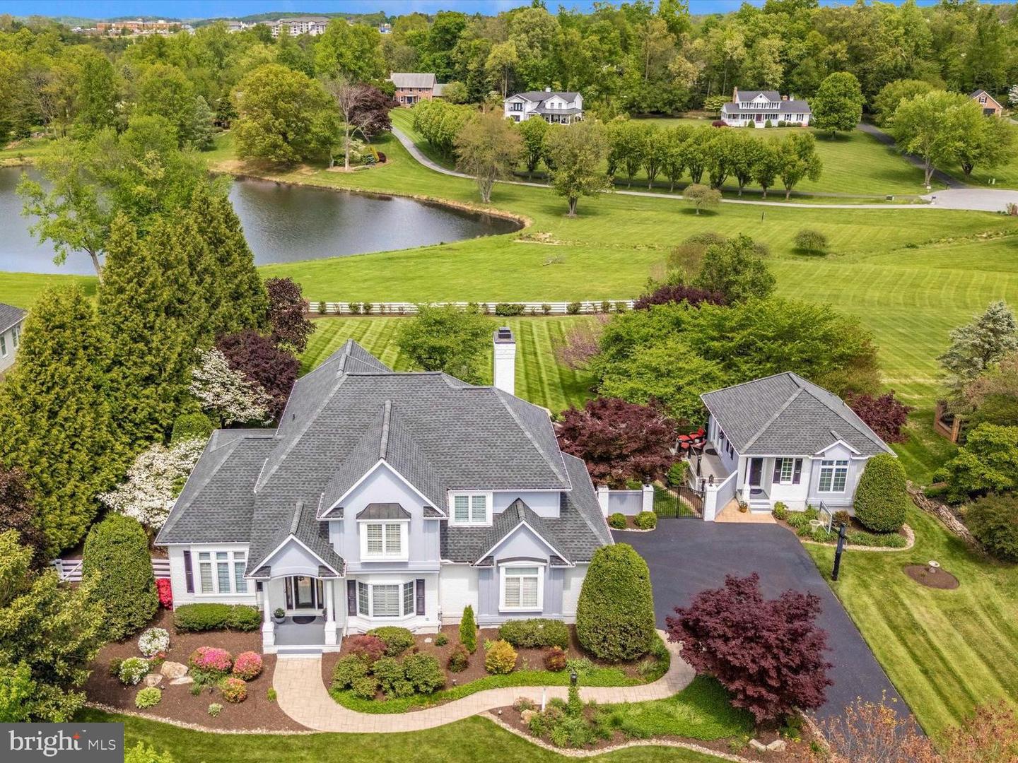 10146 Greensward Link