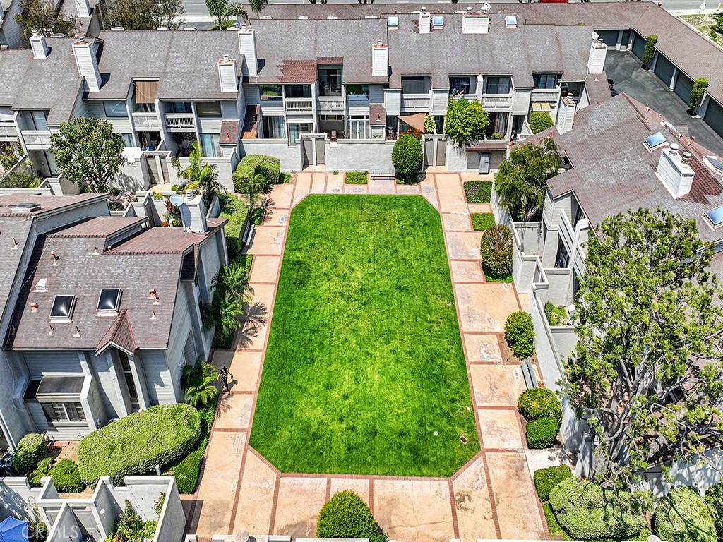 2220 E Chapman Avenue 53