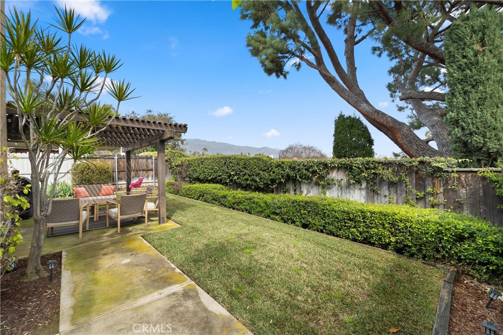 6855 Shadow Ridge Place