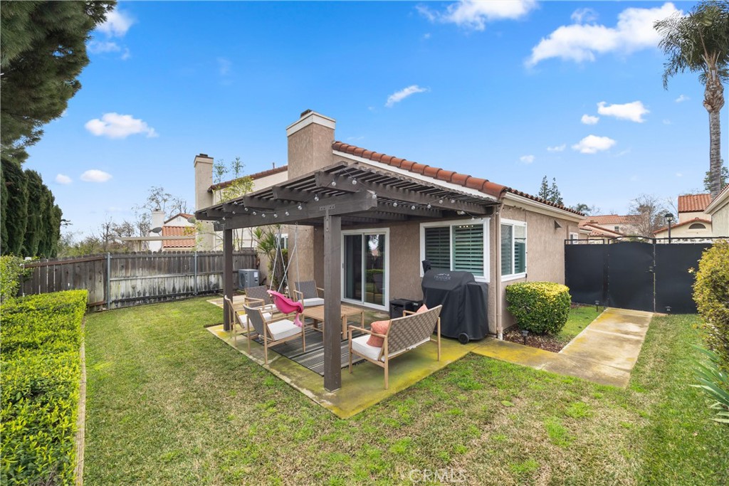 6855 Shadow Ridge Place