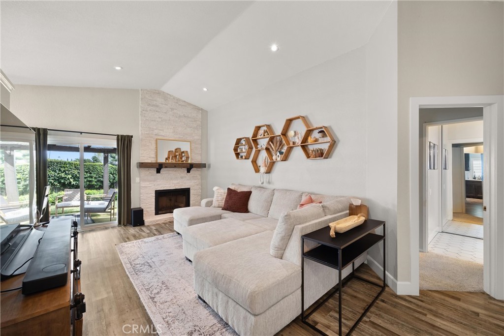 6855 Shadow Ridge Place