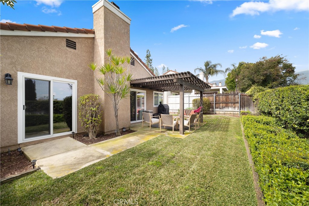 6855 Shadow Ridge Place