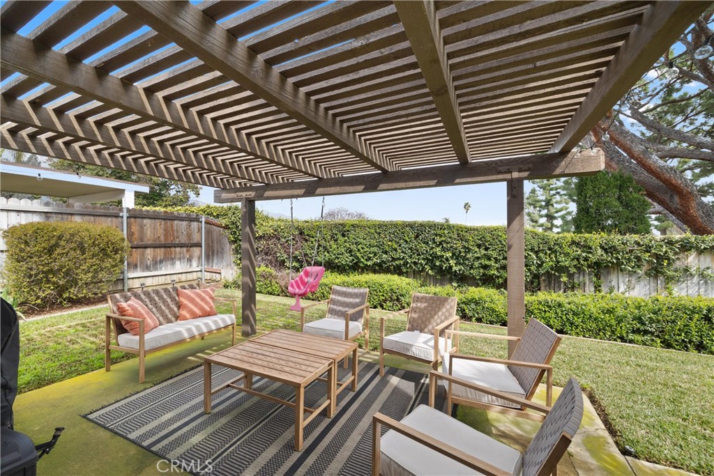 6855 Shadow Ridge Place