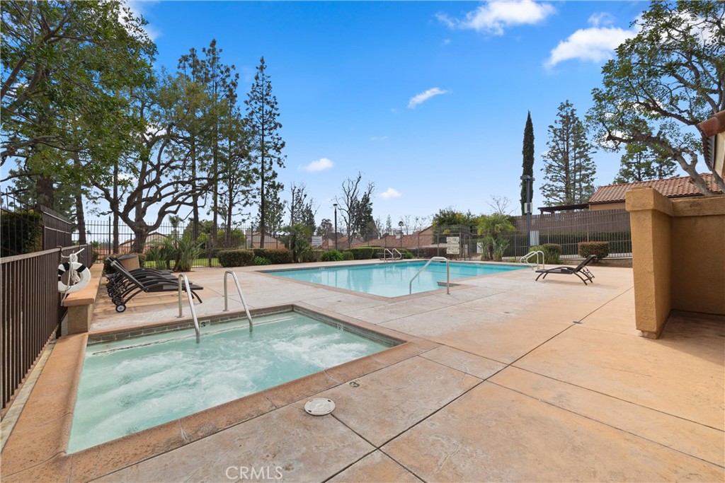 6855 Shadow Ridge Place