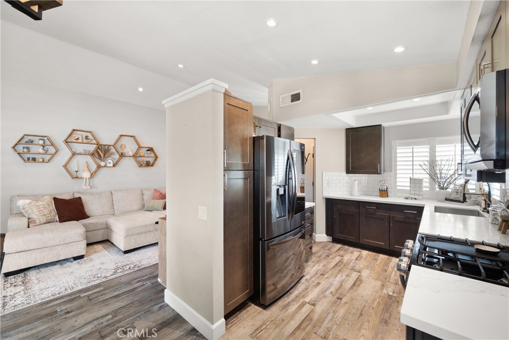 6855 Shadow Ridge Place