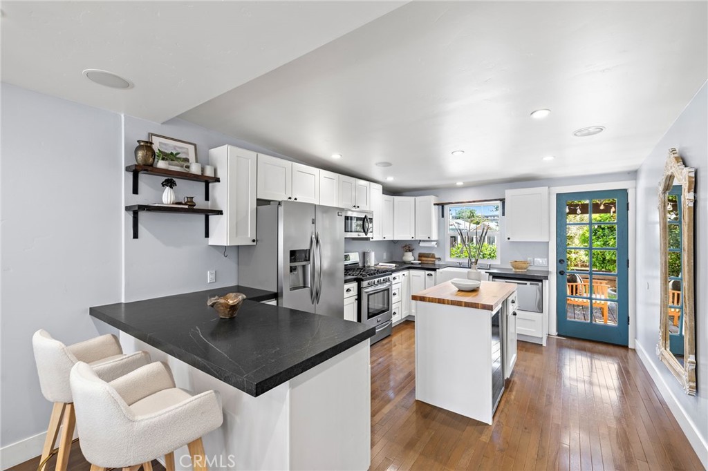 630 W Wilshire Avenue