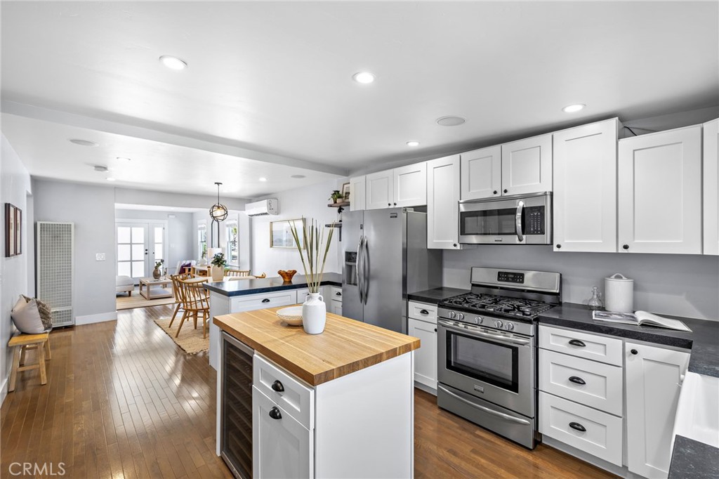 630 W Wilshire Avenue