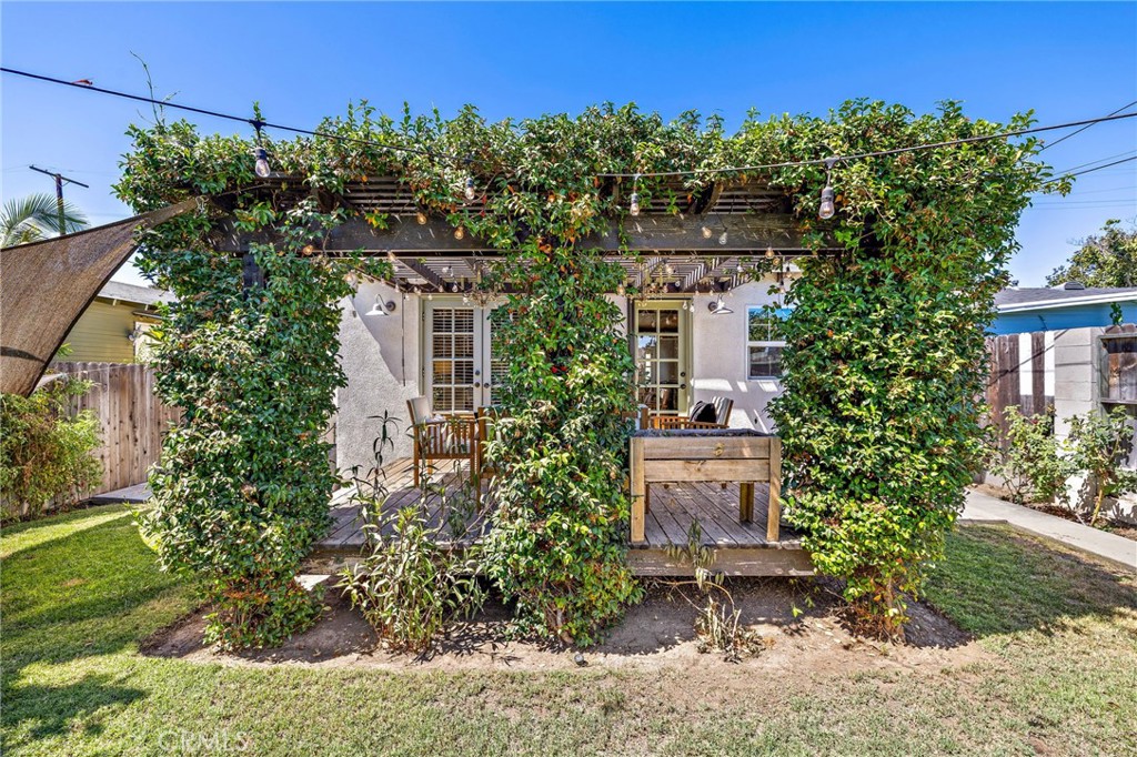 630 W Wilshire Avenue