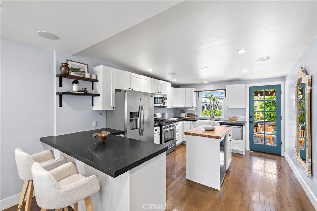 630 W Wilshire Avenue