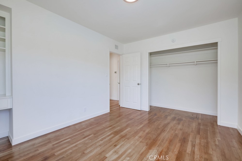 1461 W Flower Avenue