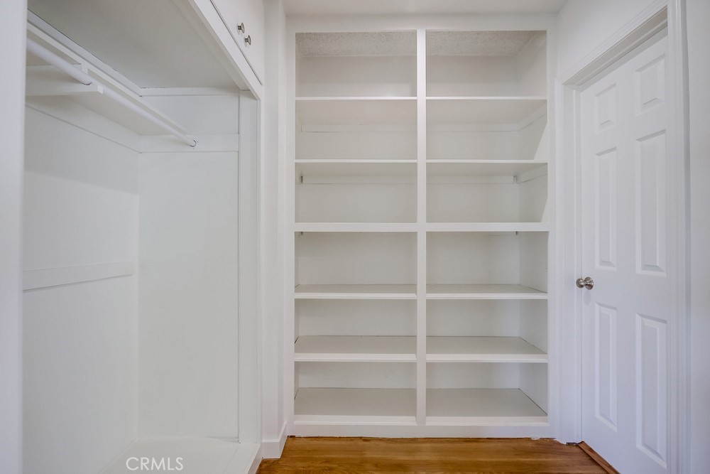 1461 W Flower Avenue