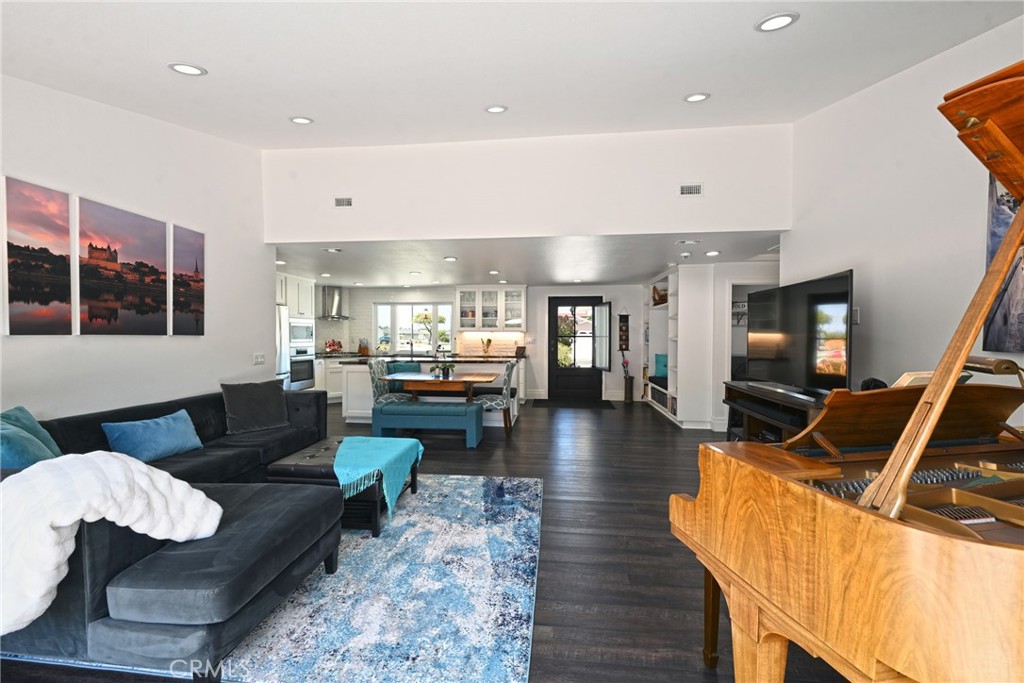 5784 Los Molinos Drive