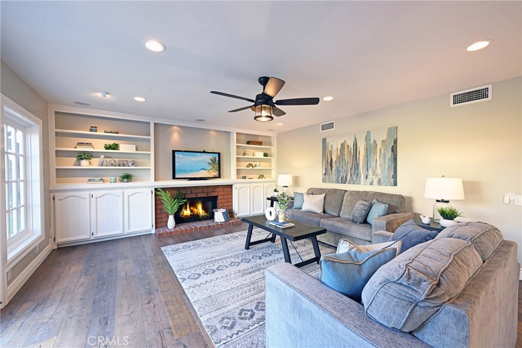 4334 Mahogany Circle