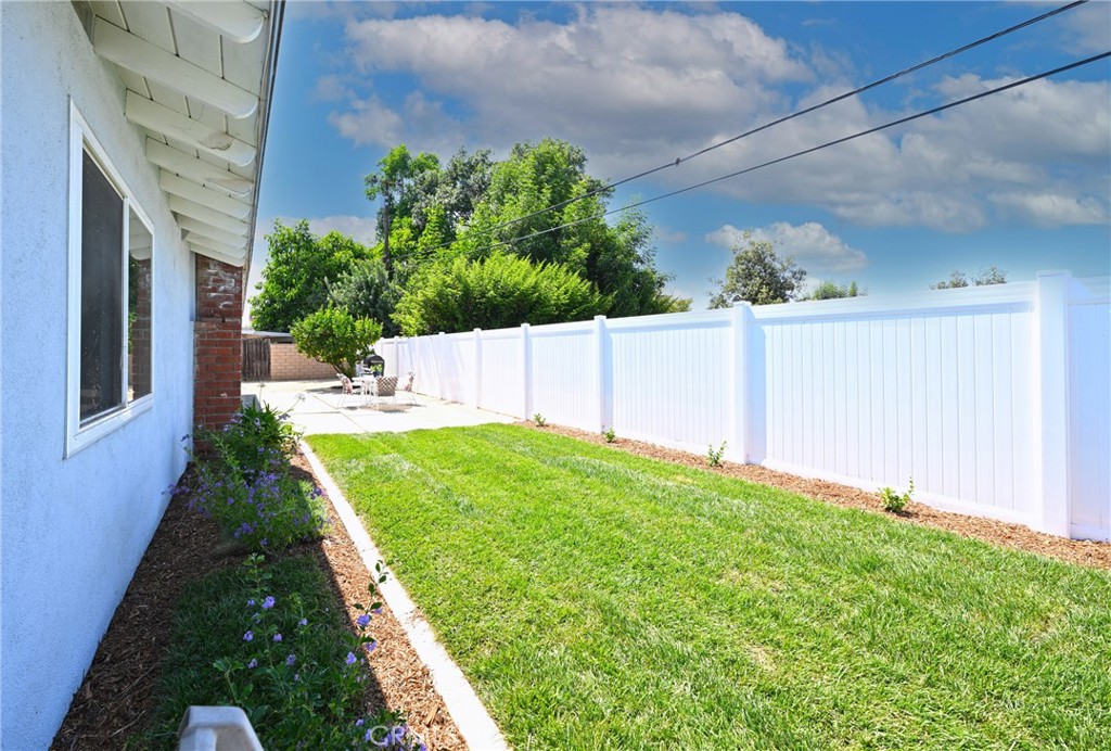 5642 Casa Loma Avenue