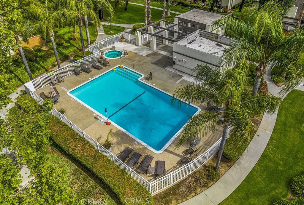 17517 Cerro Vista Drive