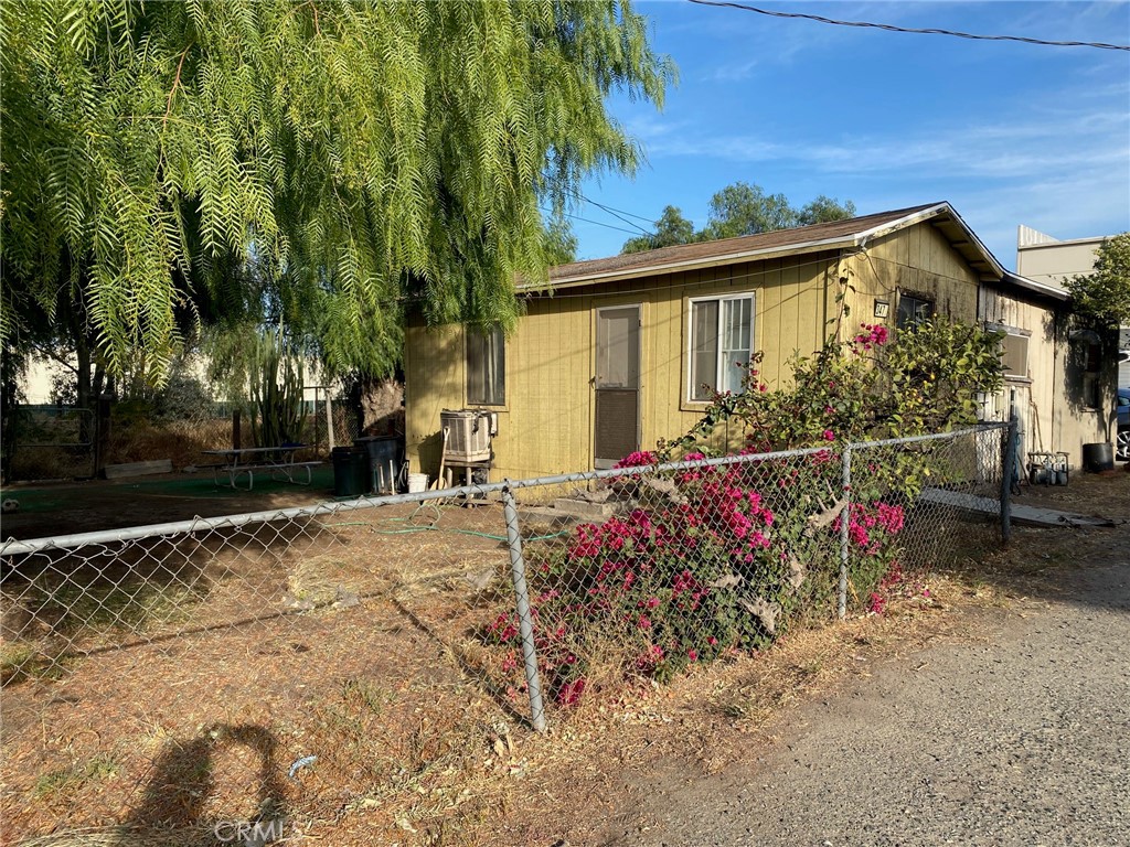 347 Garfield Avenue N