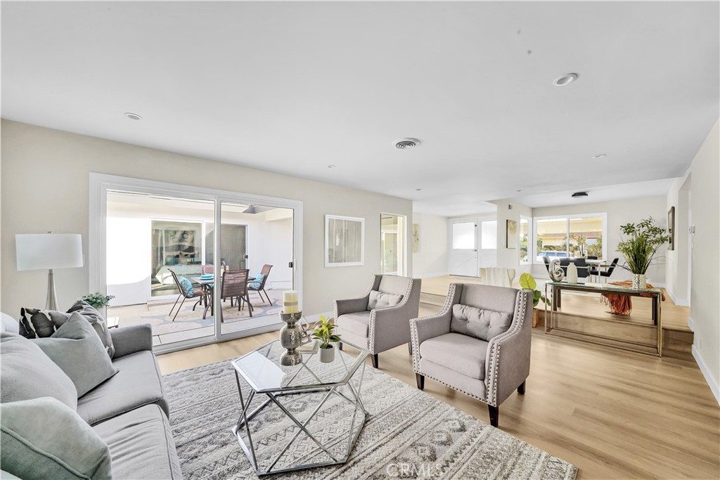 2115 Rosemont Street