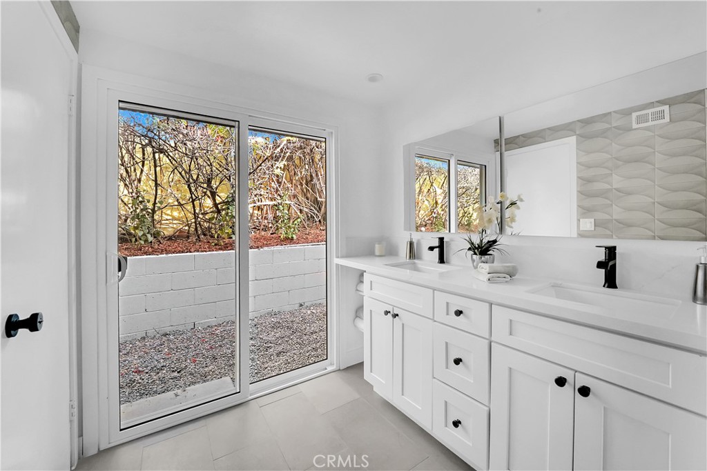 2115 Rosemont Street