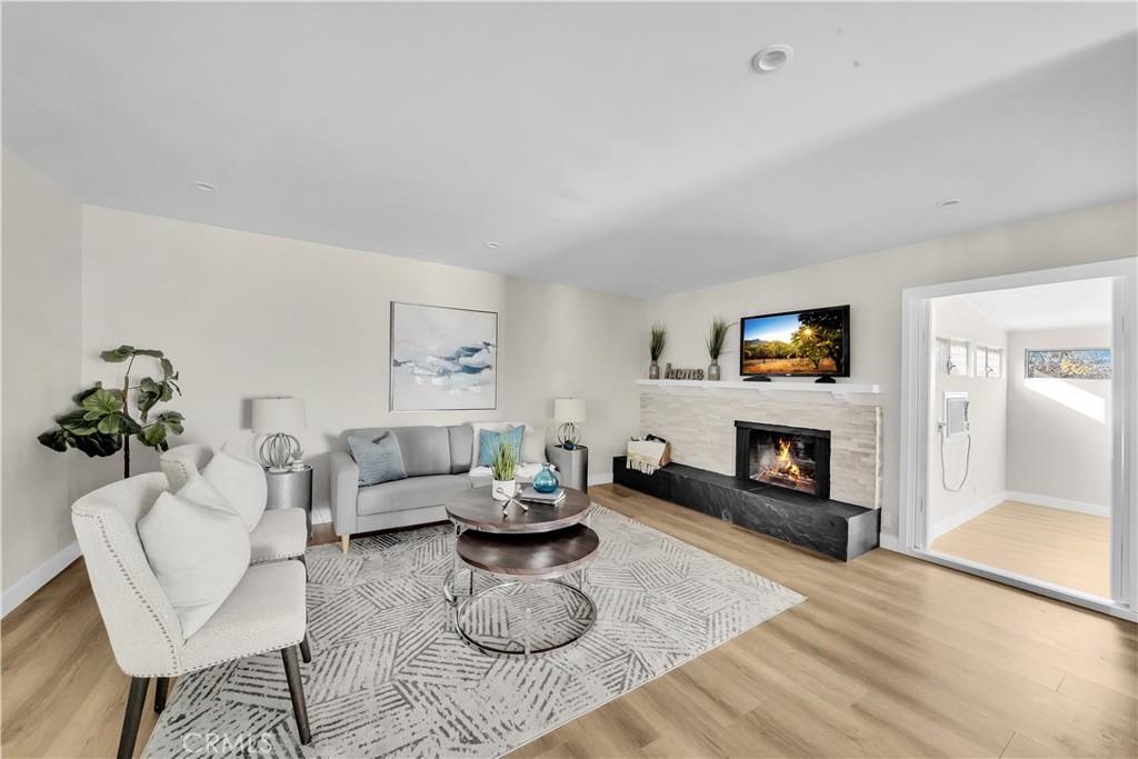 2115 Rosemont Street