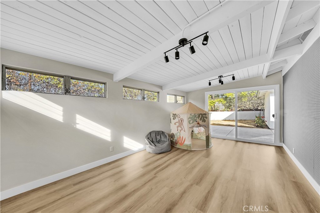 2115 Rosemont Street