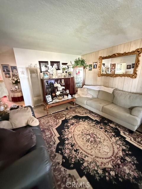 14702 Walters Street