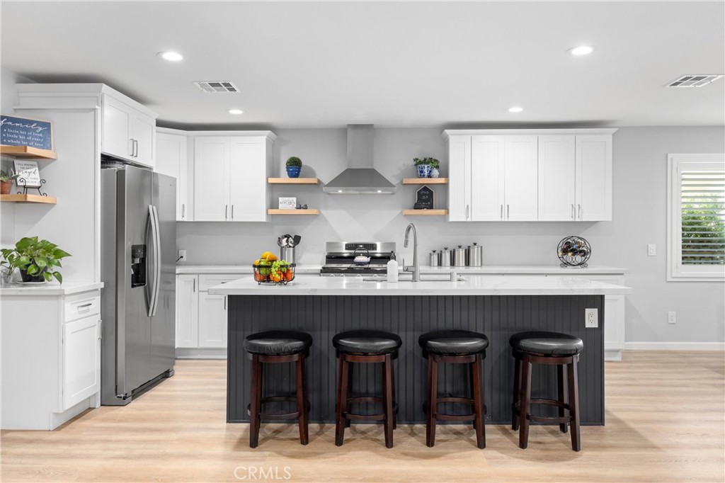 16942 Lake Terrace Way 1