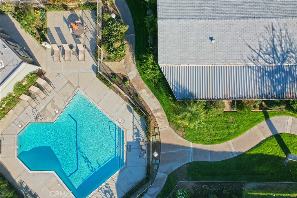 16942 Lake Terrace Way 1