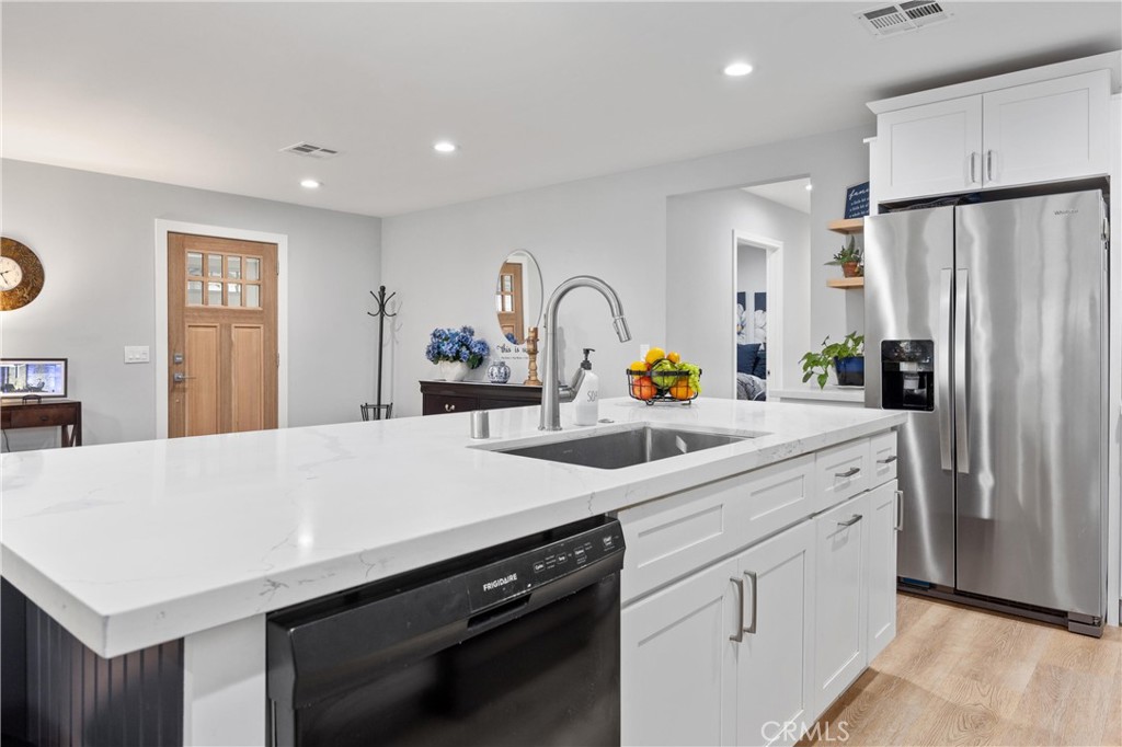 16942 Lake Terrace Way 1