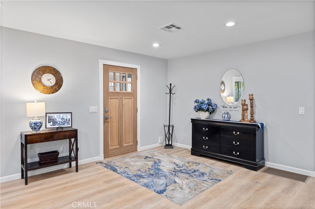 16942 Lake Terrace Way 1