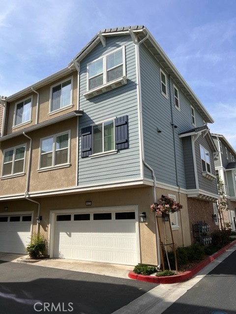 4321 Canyon Coral Lane