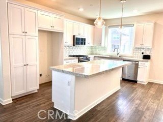 4321 Canyon Coral Lane