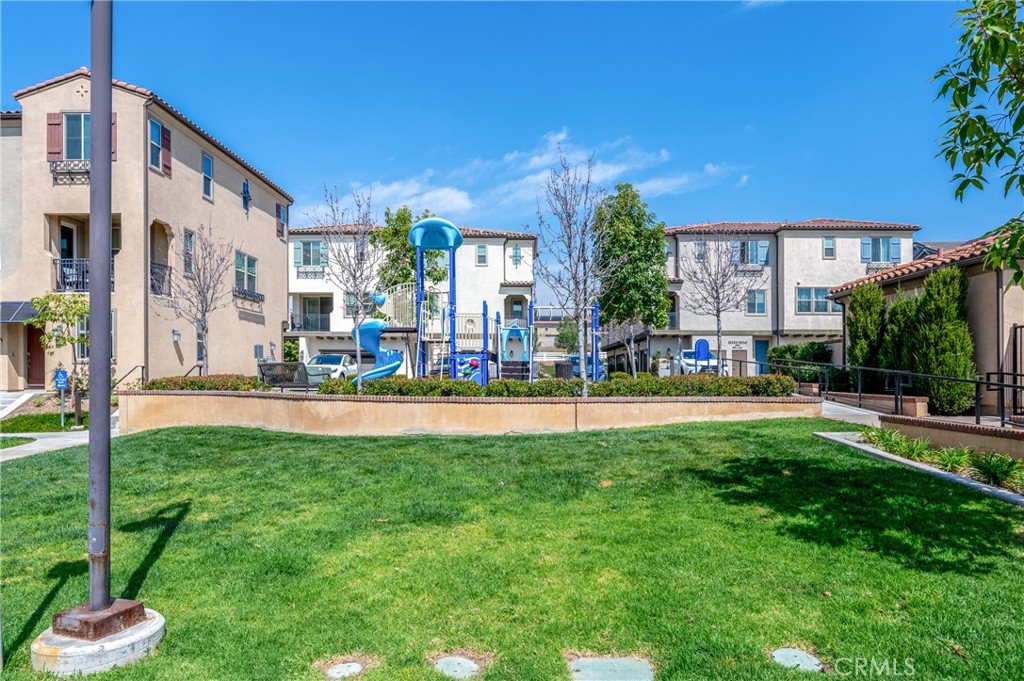 4321 Canyon Coral Lane