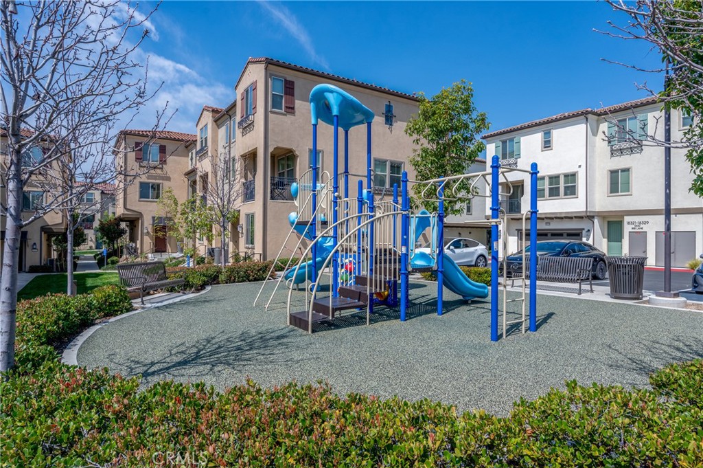 4321 Canyon Coral Lane