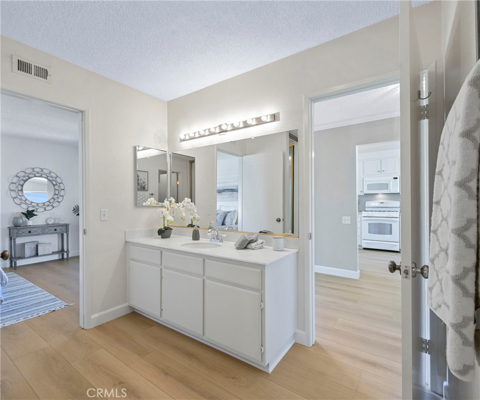 3610 Vista Glen Circle