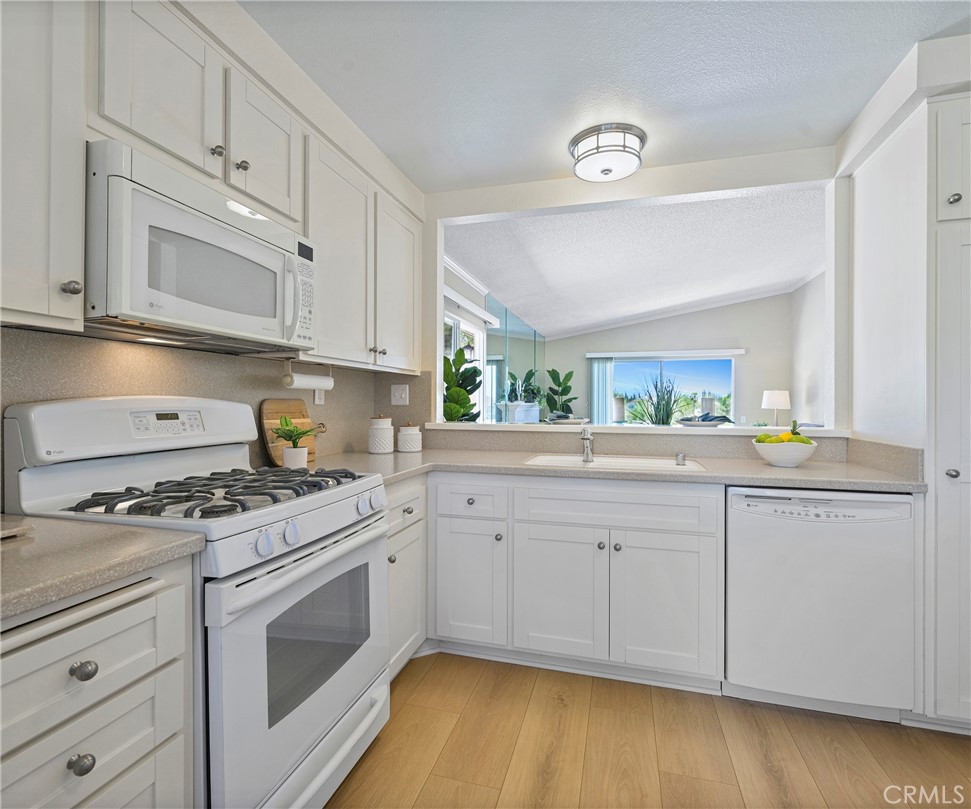 3610 Vista Glen Circle