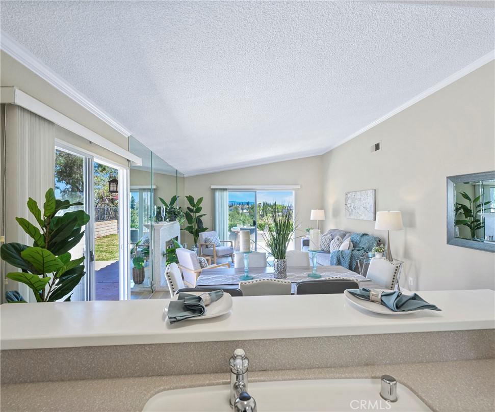 3610 Vista Glen Circle