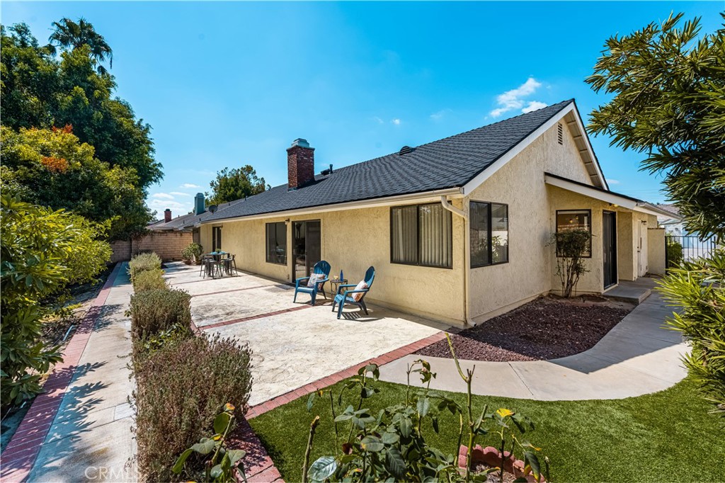 5090 Webb Pl