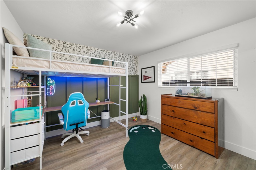 5228 E Minuet Lane