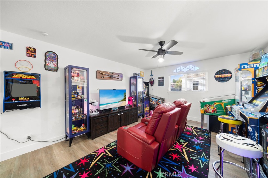 5228 E Minuet Lane