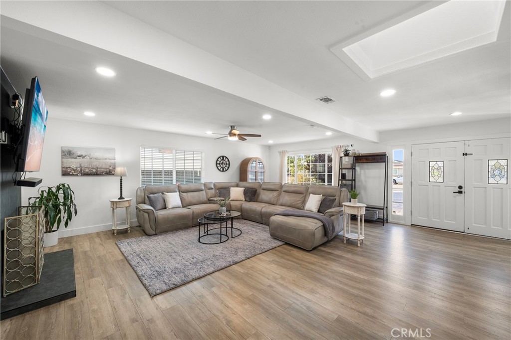 5228 E Minuet Lane