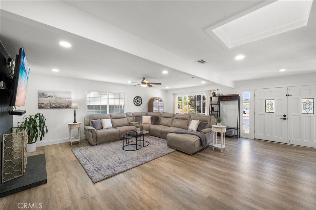 5228 E Minuet Lane