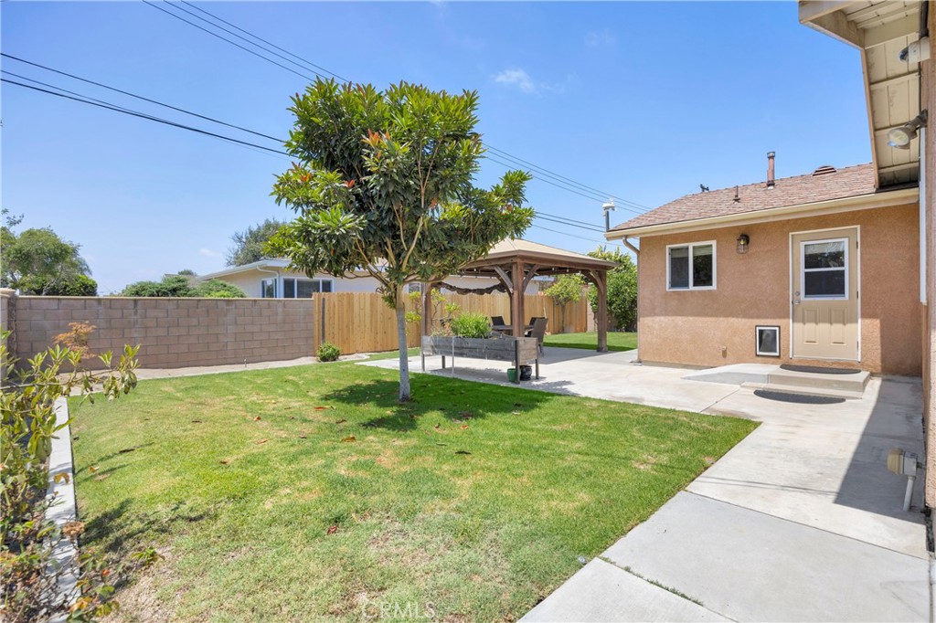 1521 S Dallas Drive