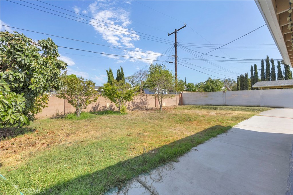 1522 S Dallas Drive