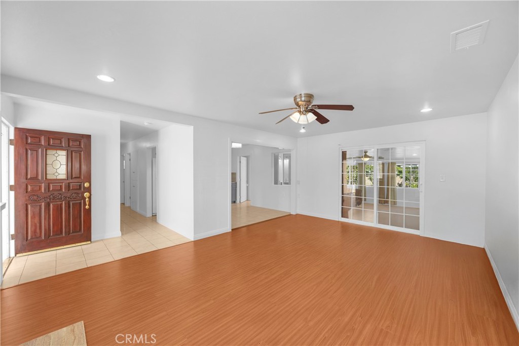 1522 S Dallas Drive