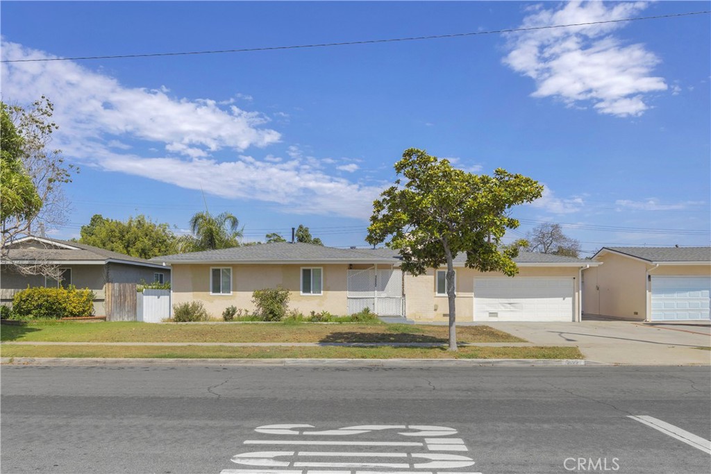 1522 S Dallas Drive