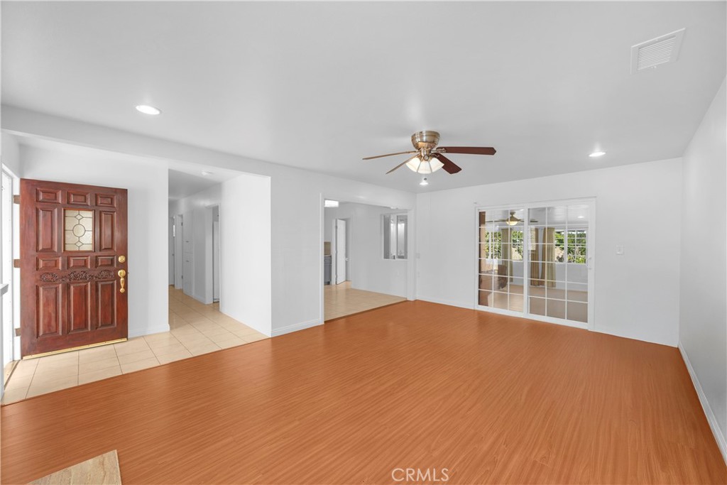 1522 S Dallas Drive