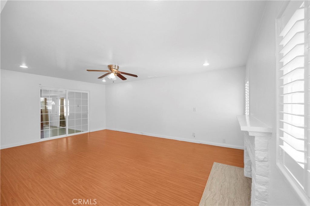 1522 S Dallas Drive