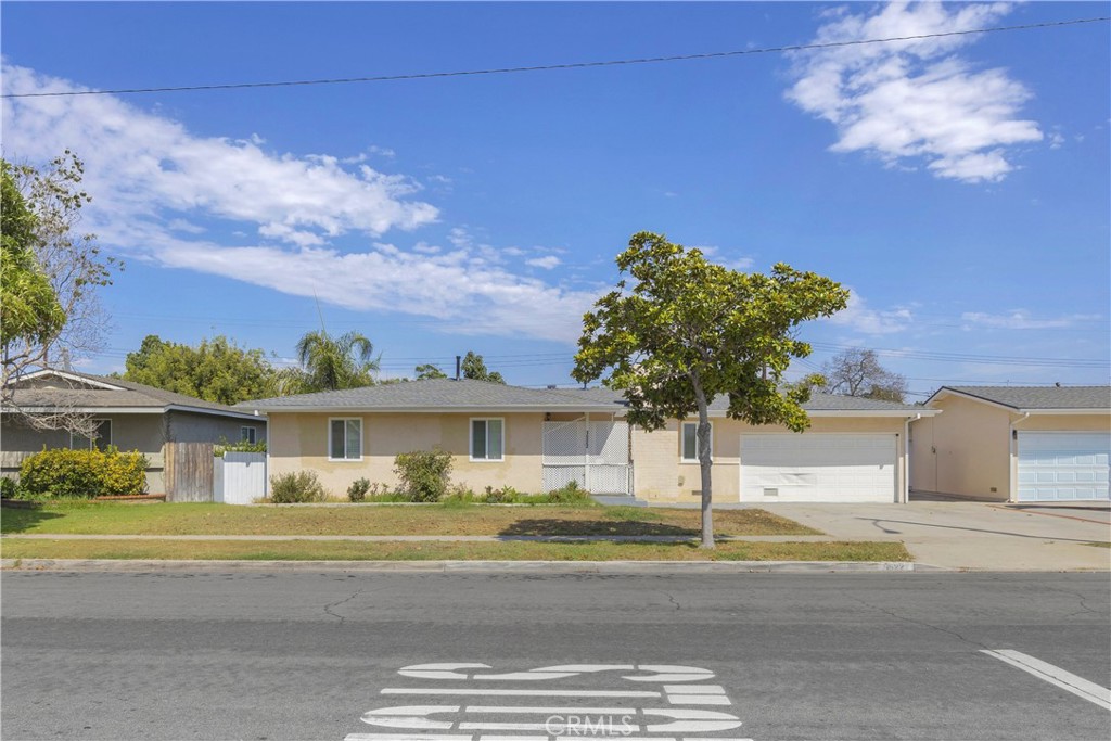 1522 S Dallas Drive