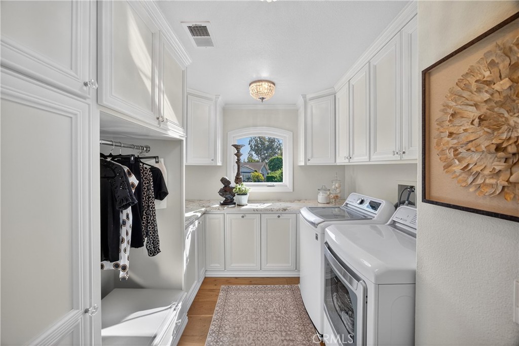 5505 Calle Vista Linda